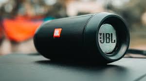 JBL speaker battery life